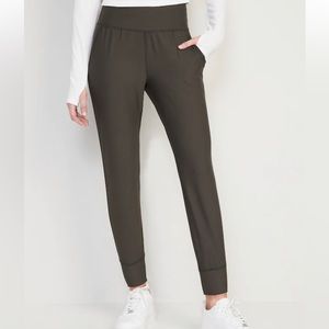 Old navy power soft joggers, green (into the woods)